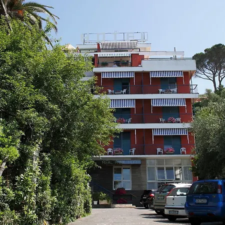 Hotel Real Park