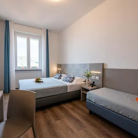 Hotel Real Park 3*